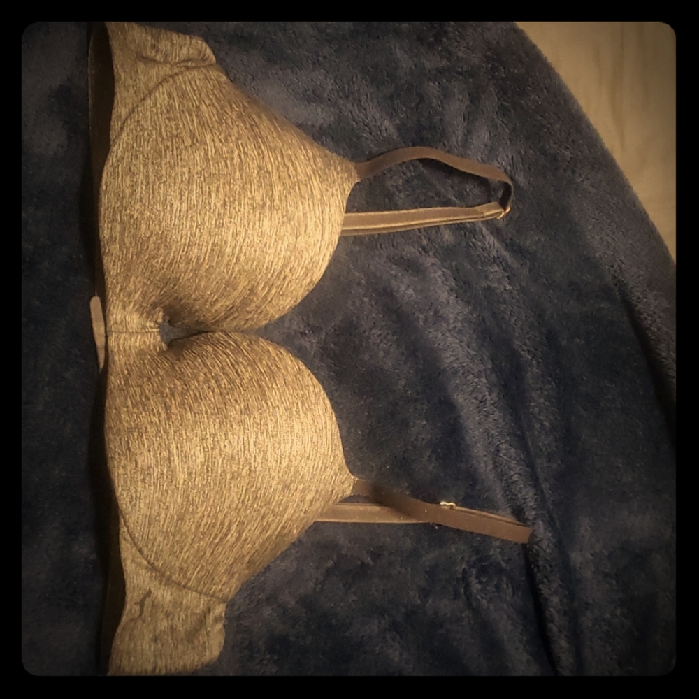 Victoria's secret push up bra size 34B